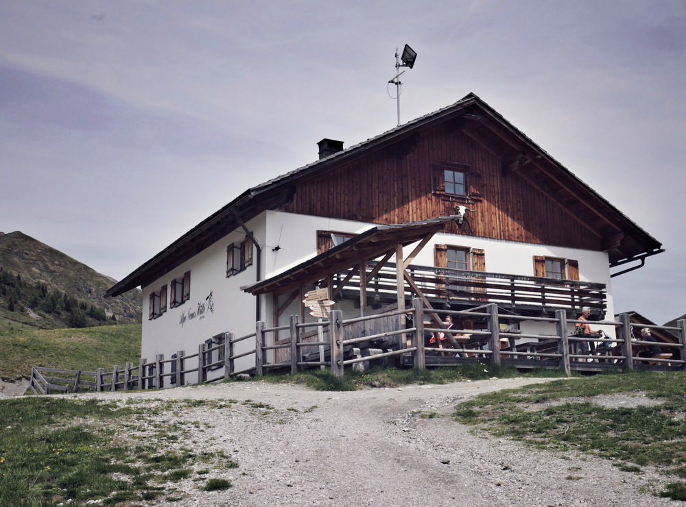 Dolomiten  Restaurant-Tipps, Innichen und Umgebung Restaurant-Tipps, Hotel Tipp Dolomiten, Natur Hotel Dolomiten, schöne Ortschaften in den Dolomiten, Reiseziele Dolomiten, wo kann man in Toblach schön essen gehen, Sterne Restaurant Dolomiten, Hotel Empfehlung Dolomiten, Lifestyle Blog, Like A Riot