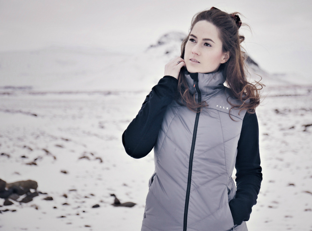 Outdoor Fashion, schöne Outdoor Mode, stylische Outdoor Mode, Falke Outdoor Kleidung, schicke Wanderkleidung, coole Wanderklamotten, ausgefallene Wandersachen, Island Blog, Iceland Blog, Like A Riot, Mode Blog, Fashion Blog 