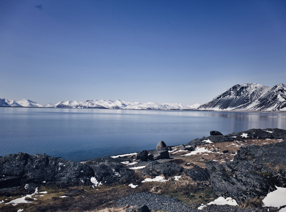 Islands Osten im Winter, Ostfjorde Island Reisetipps Winter, Sightseeing in Islands Osten, Unternehmungen Ostisland, Reisetipps Ostisland im Winter, Like A Riot, verschneites Seydisfjördur, Seydisfjördur im Winter, Island im Winter, Reisetipps Island im Winter, Island Blog, Auswandern nach Island