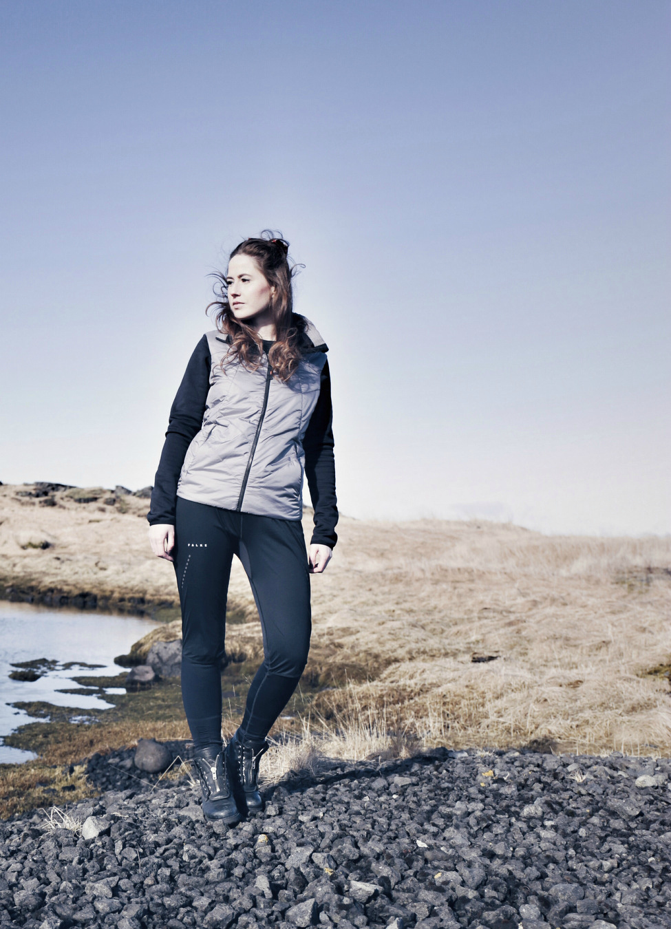 Outdoor Fashion, schöne Outdoor Mode, stylische Outdoor Mode, Falke Outdoor Kleidung, schicke Wanderkleidung, coole Wanderklamotten, ausgefallene Wandersachen, Island Blog, Iceland Blog, Like A Riot, Mode Blog, Fashion Blog 