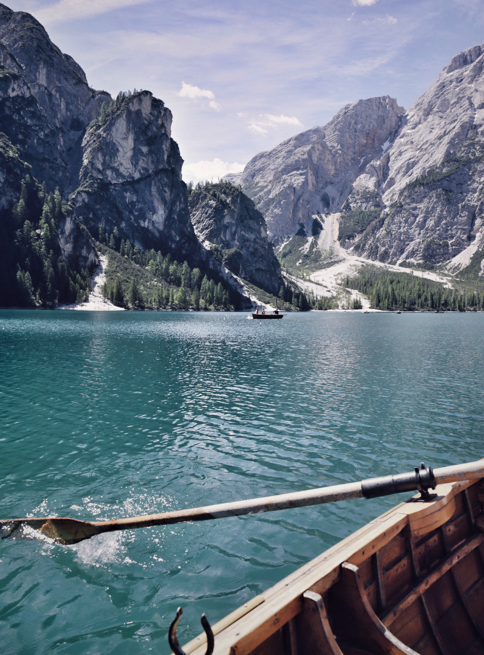 Schönste Seen in den Dolomiten, Badeseen Dolomiten, Bootfahren Dolomiten, schönster See in den Dolomiten, Pragser Wildsee bootfahren, Toblacher See Bilder, saubere Badeseen Dolomiten, Pragser Wildsee, Dürrensee, Lifestyle Blog, Like A Riot