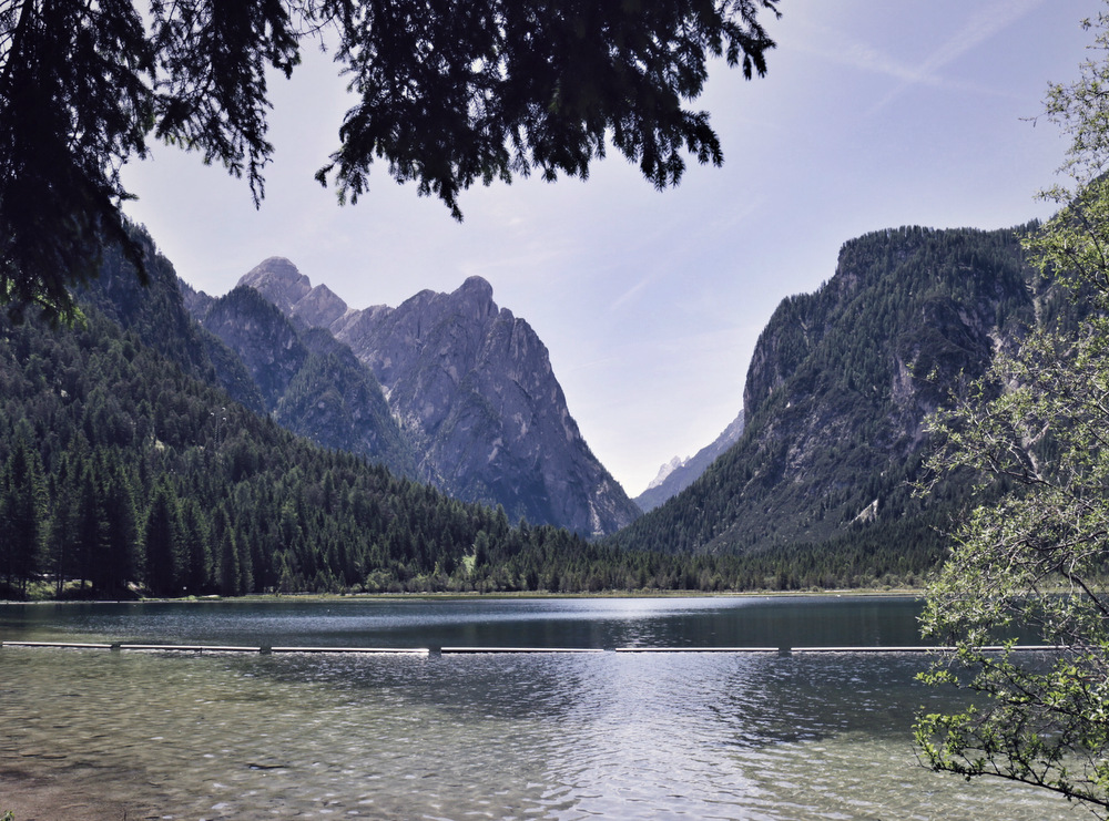 Schönste Seen in den Dolomiten, Badeseen Dolomiten, Bootfahren Dolomiten, schönster See in den Dolomiten, Pragser Wildsee bootfahren, Toblacher See Bilder, saubere Badeseen Dolomiten, Pragser Wildsee, Dürrensee, Lifestyle Blog, Like A Riot