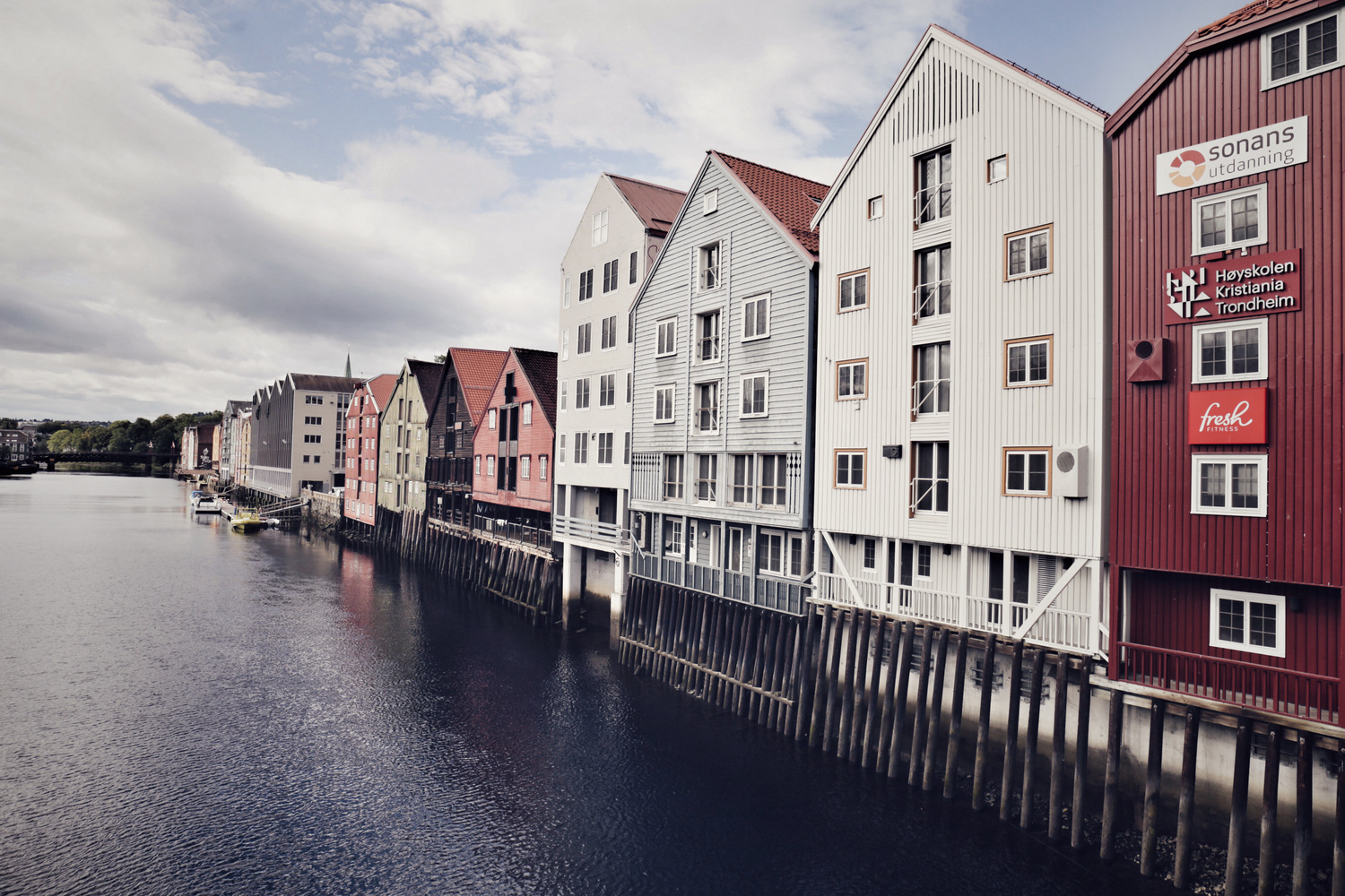 Trondheim Norwegen Reisetipps, Kurztrip nach Trondheim, Trondheim Sehenswertes, was gibt s in Trondheim zu sehen, was kann man in Trondheim unternehmen, Bakklandet Speicherhäuser, niedliche Stadt in Norwegen, sehenswerte Städte in Norwegen, sehenswerte Orte in Norwegen, persönliche Trondheim Tipps, Dear Heima